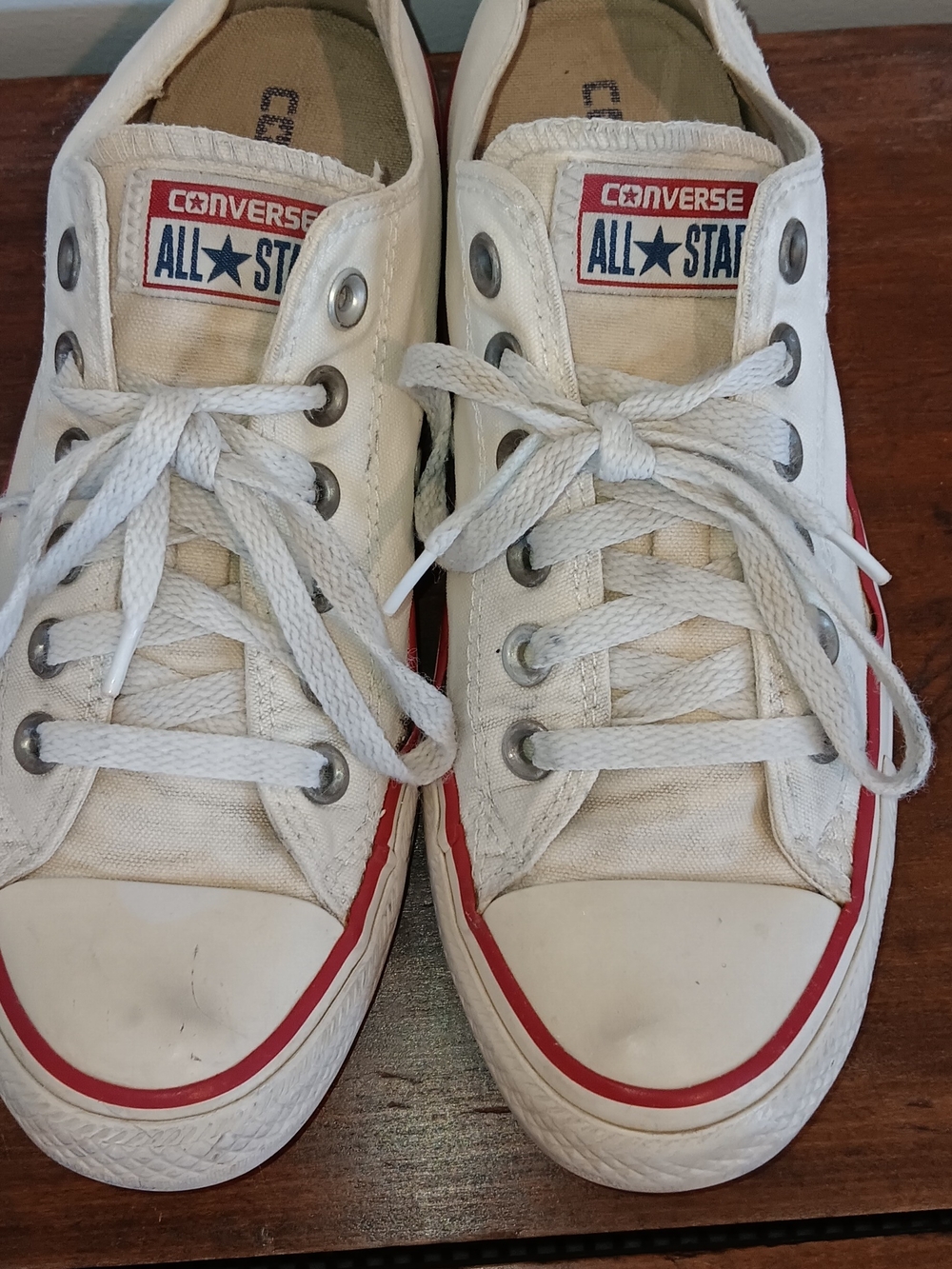 Converse  All Star Low Top Sneakers in White    Women 5.5